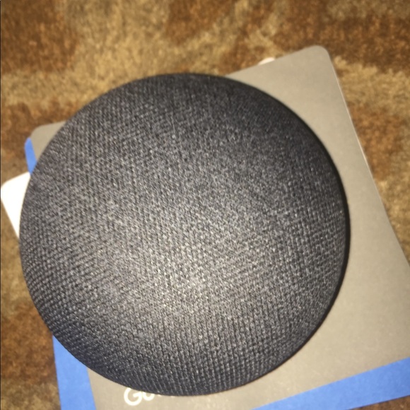 Google mini - Picture 2 of 2